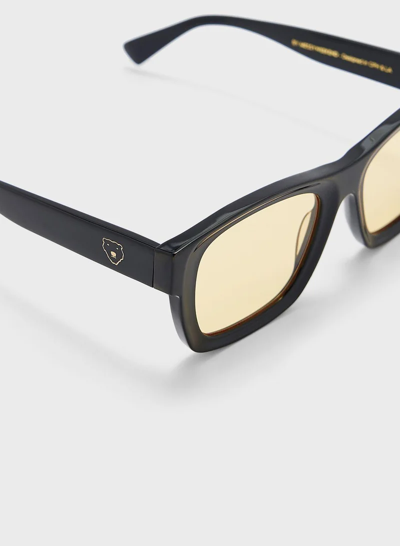 MESSYWEEKEND Future Sunglasses
