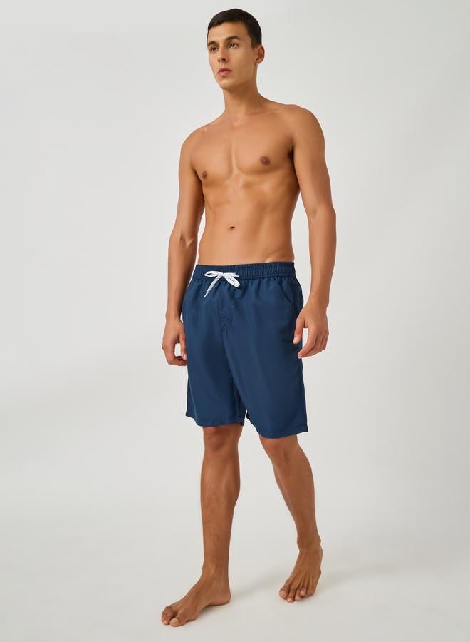 ستايلي شورتات ستيلي بطول الركبة مع رباط - Image 2