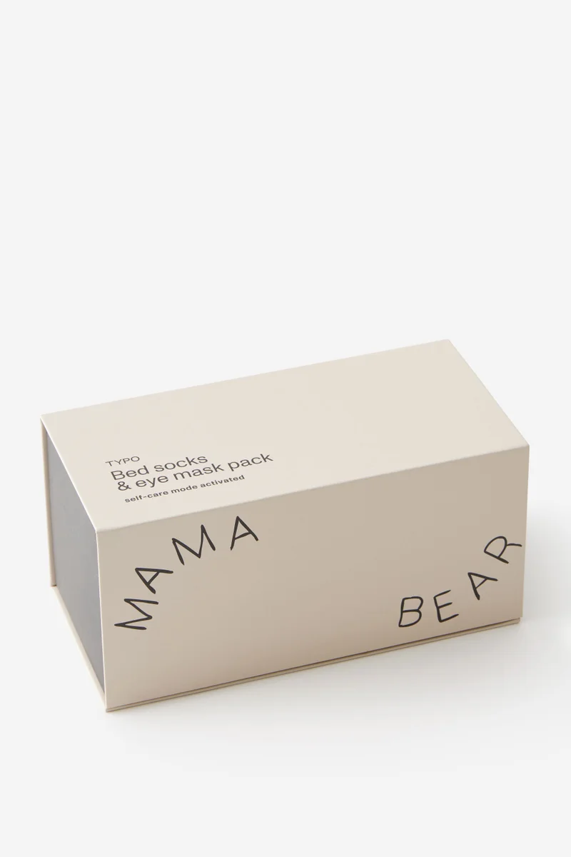 Typo BED SOCKS AND EYE MASK GIFT PA