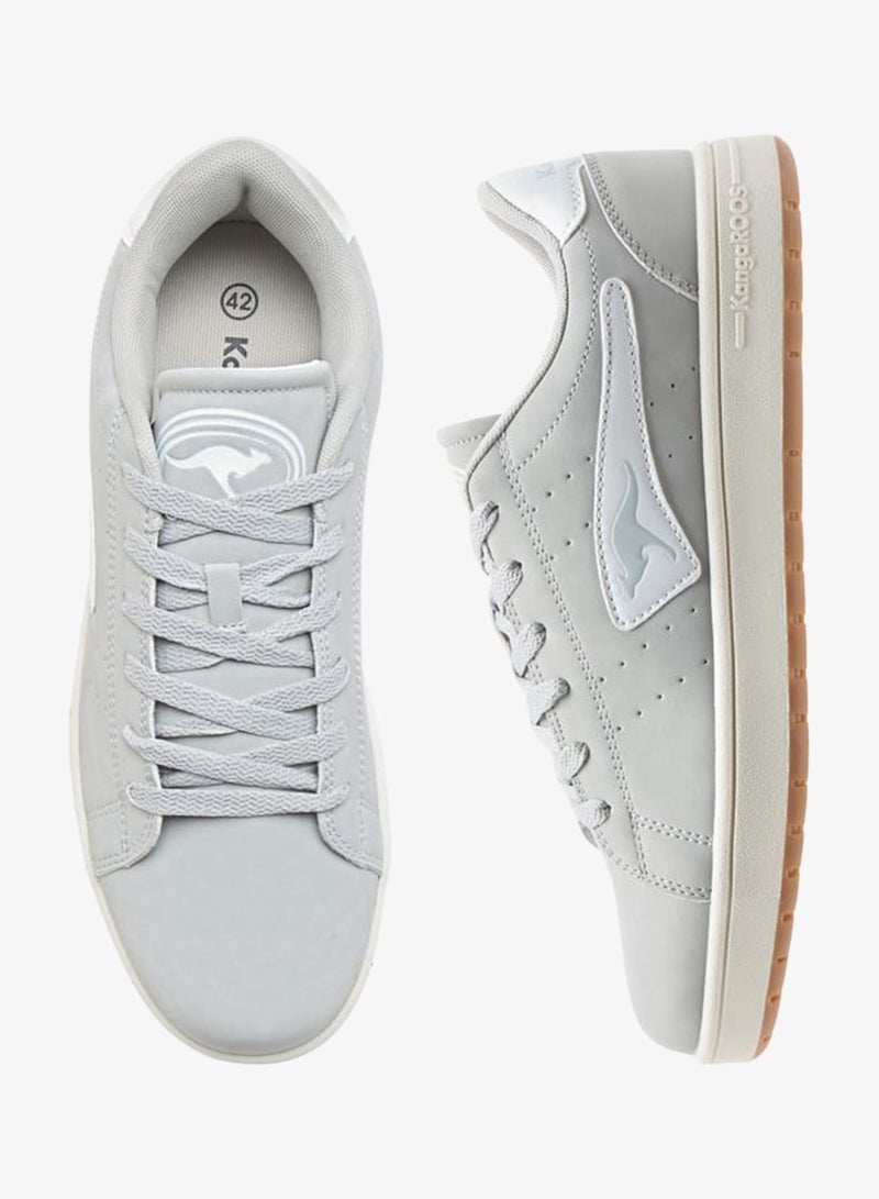 كانغاروس أحذية رياضية نسائية برباط وتفاصيل شعار - Image 2