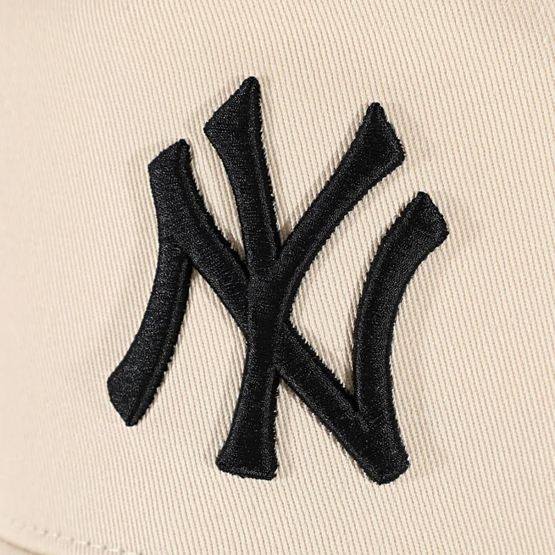 47  MLB New York Yankees Mesh Hitch Cap - Men  | Best Price UAE