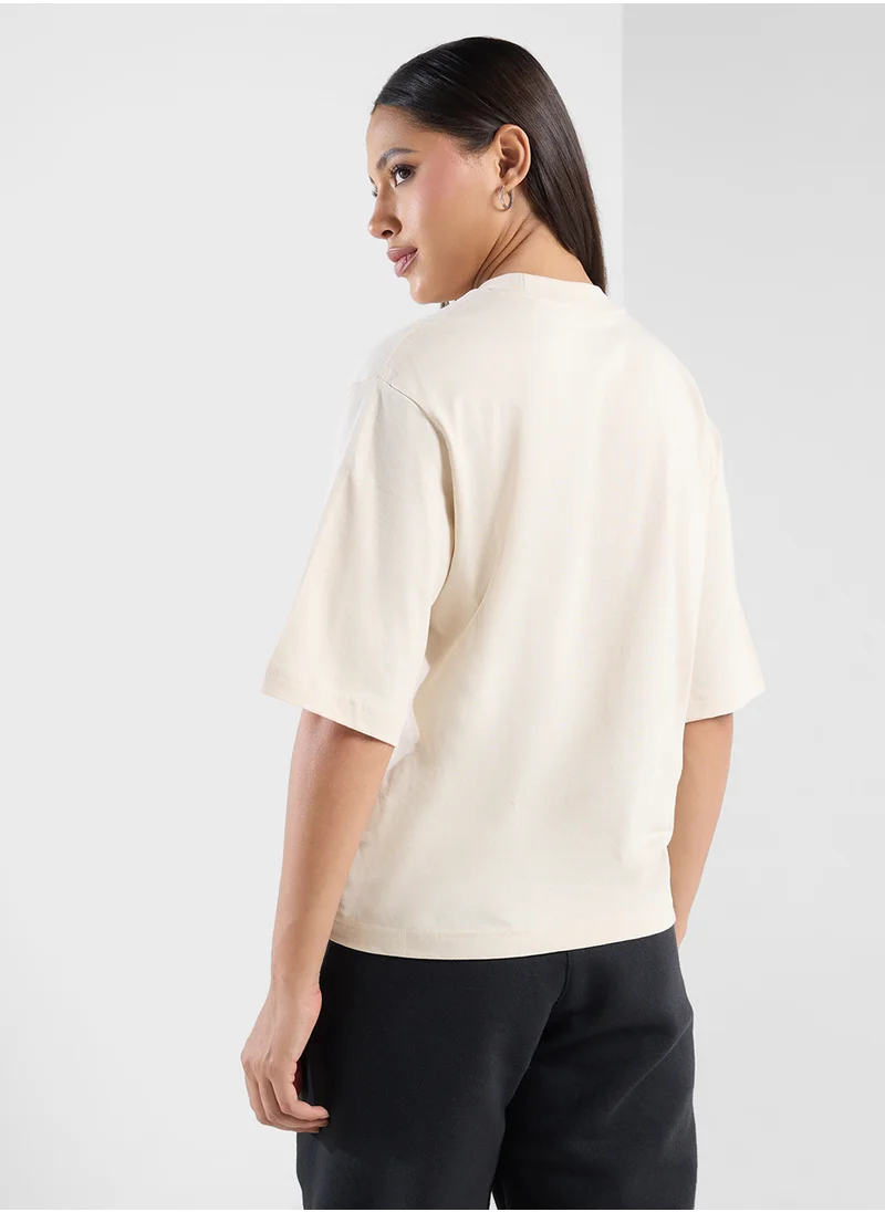 New Balance Flower Logo T-Shirt