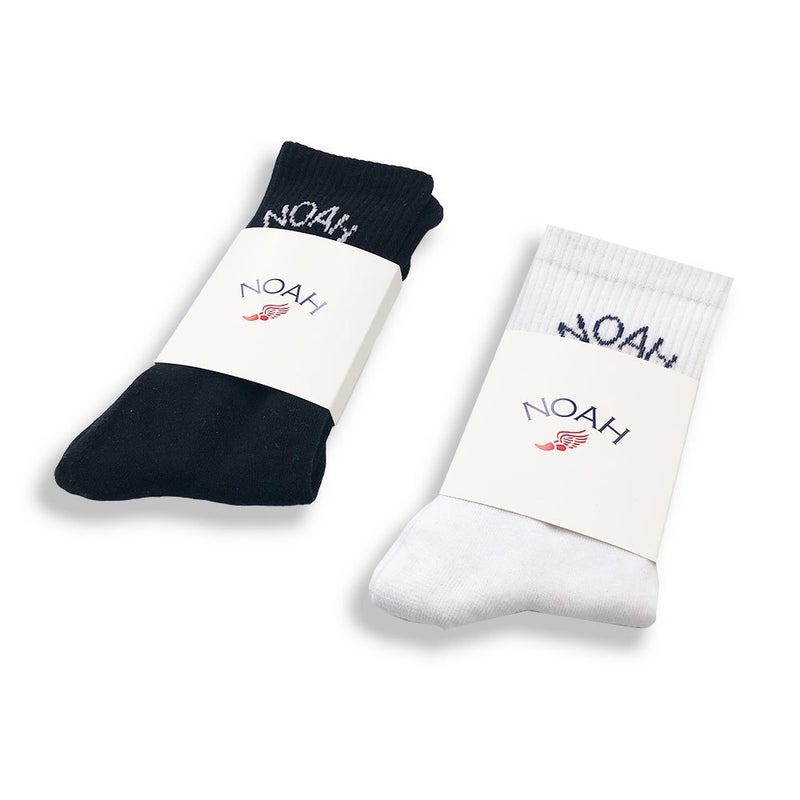 Trendy Brand Classic Cross Socks American Street INS Trendy Letter Black and White Sports Mid-Socks for Men and Women - Image 2