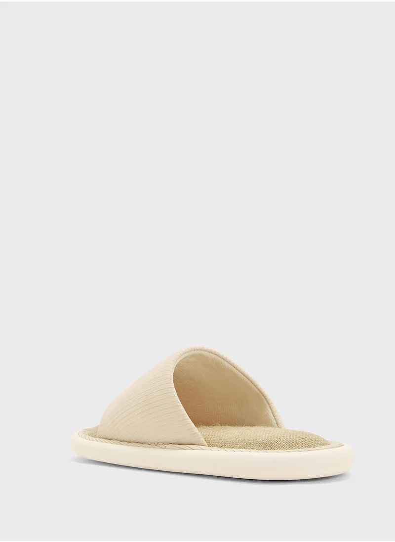 جينجر Womens Casual Slipper
