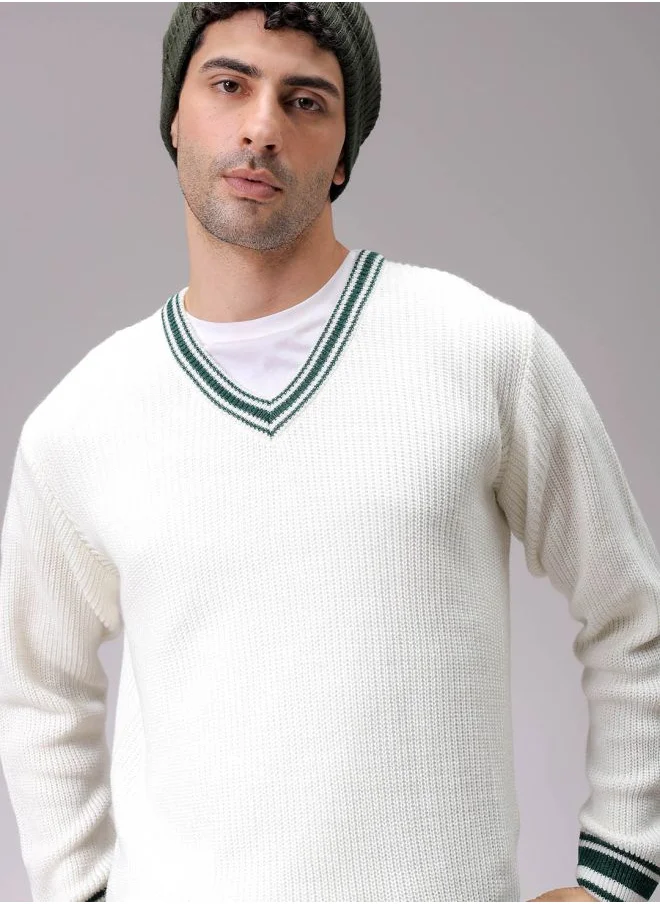 شركة المرآب الهندية Men Relaxed Fit Solid V-Neck Sweater