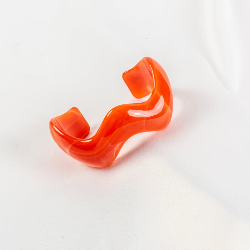 أسورة أكريليك باللون البرتقالي الرخامي - Image 1