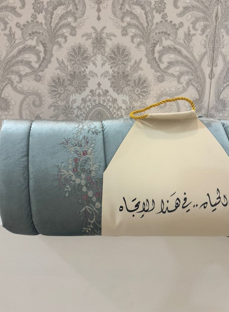 Premium embroidered padded sponge prayer rug - Image 1