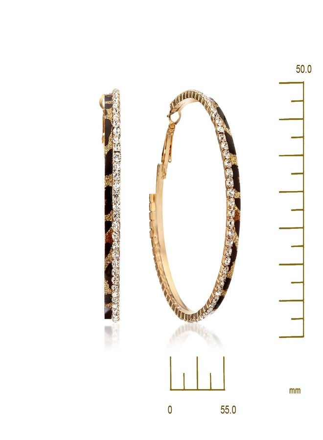 جيميناي أقراط دائرية كبيرة مرصعة بالكريستال بنقشة جلد النمر للنساء من برج الجوزاء، موديل GM148، مقاس: 5 سم، لون: ذهبي - Image 3