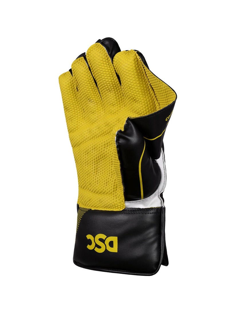 DSC Condor Ruffle Leather Keeping Gloves | Size: Mens | For Mens | Material: Leather | Made from the finest aniline Leather | All-leather palm, cuffs and back  - Image 2
