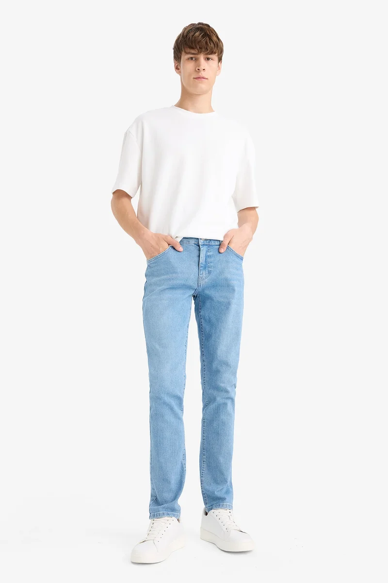 Defacto  Pedro Slim Fit Regular Waist Skinny Leg Jeans for Men | Best Price UAE