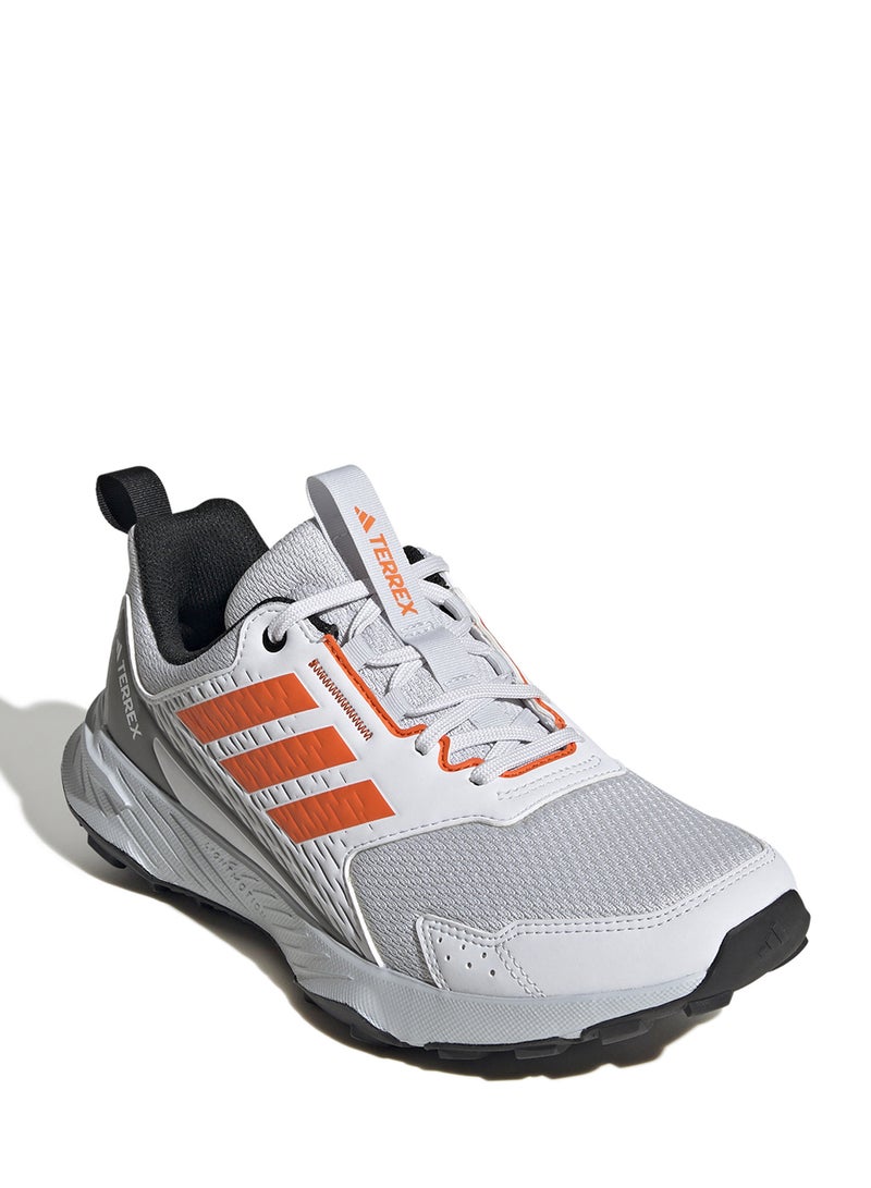 adidas تيريكس تريسفايندر 2  - Image 3