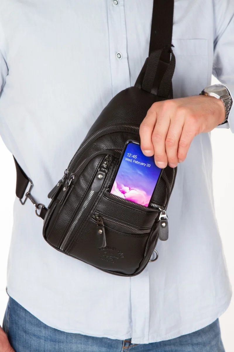 نيويش بولو Black Chest and Shoulder Bag Body Bag and Mechanical Card Holder Wallet