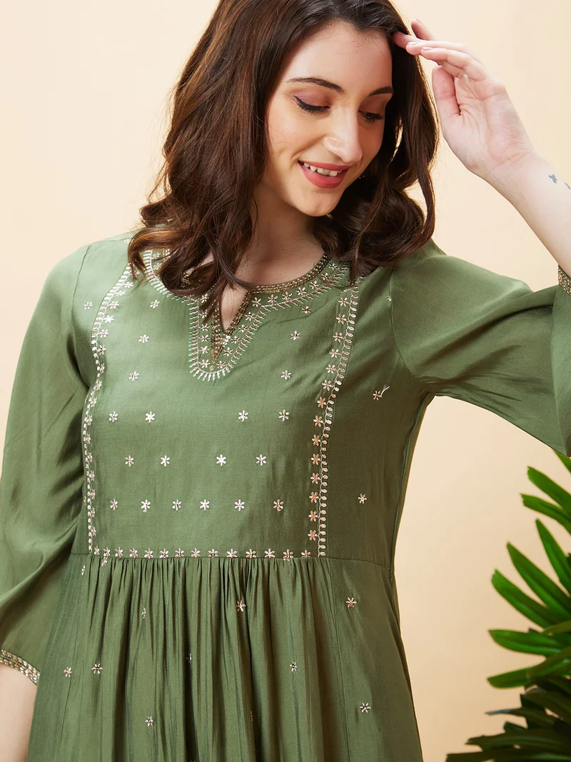 globus Women Green Floral Embroidered Flared Sleeves A-Line Kurta