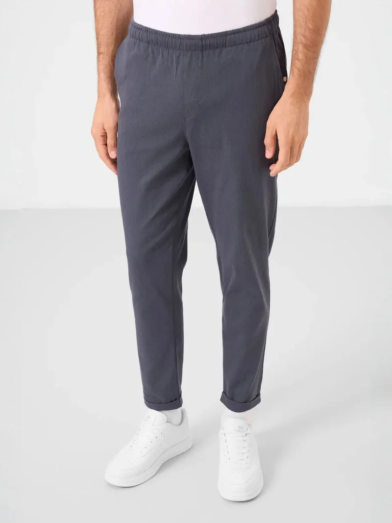 تومي لايف TOMMY Men's Straight-leg Gabardine Chinos