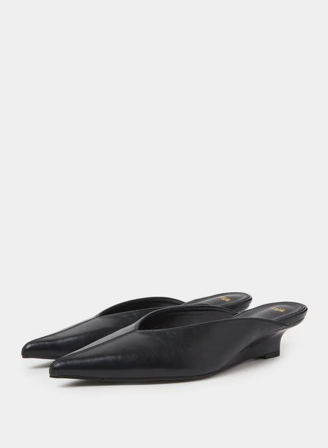 Styli Black Pointed Toe Mules