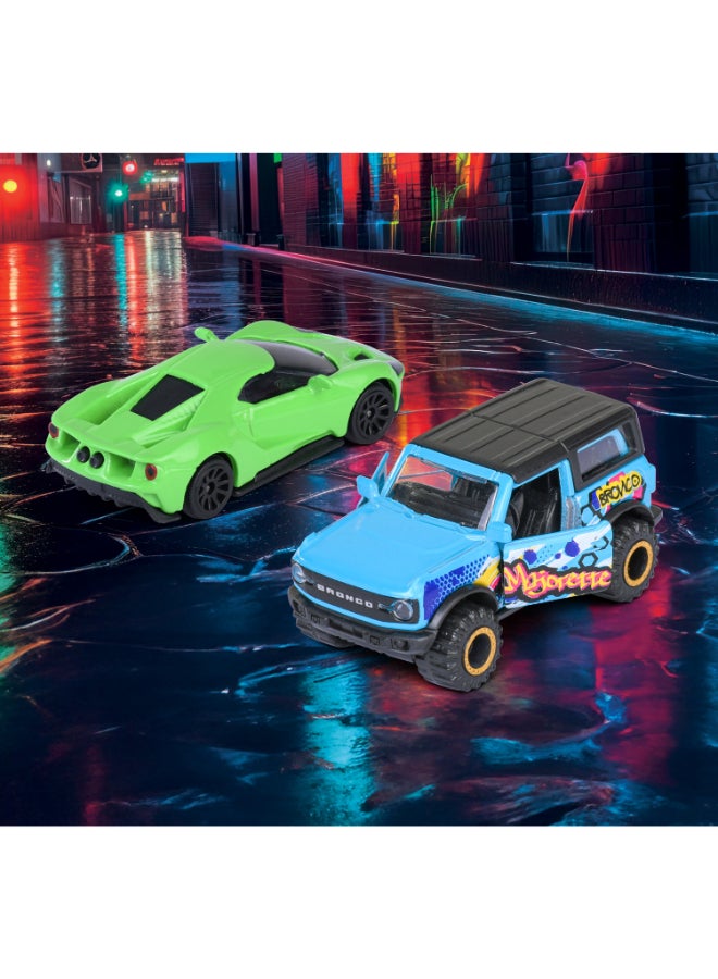 Majorette Graffiti 9+4 Diecast Giftpack, 13 Metal Toy Cars, 1:64 Scale Street Car Set with 9 City Cars and 4 Graffiti Edition Models, Freewheel, 7.5 cm, Ages 3+ - Image 5
