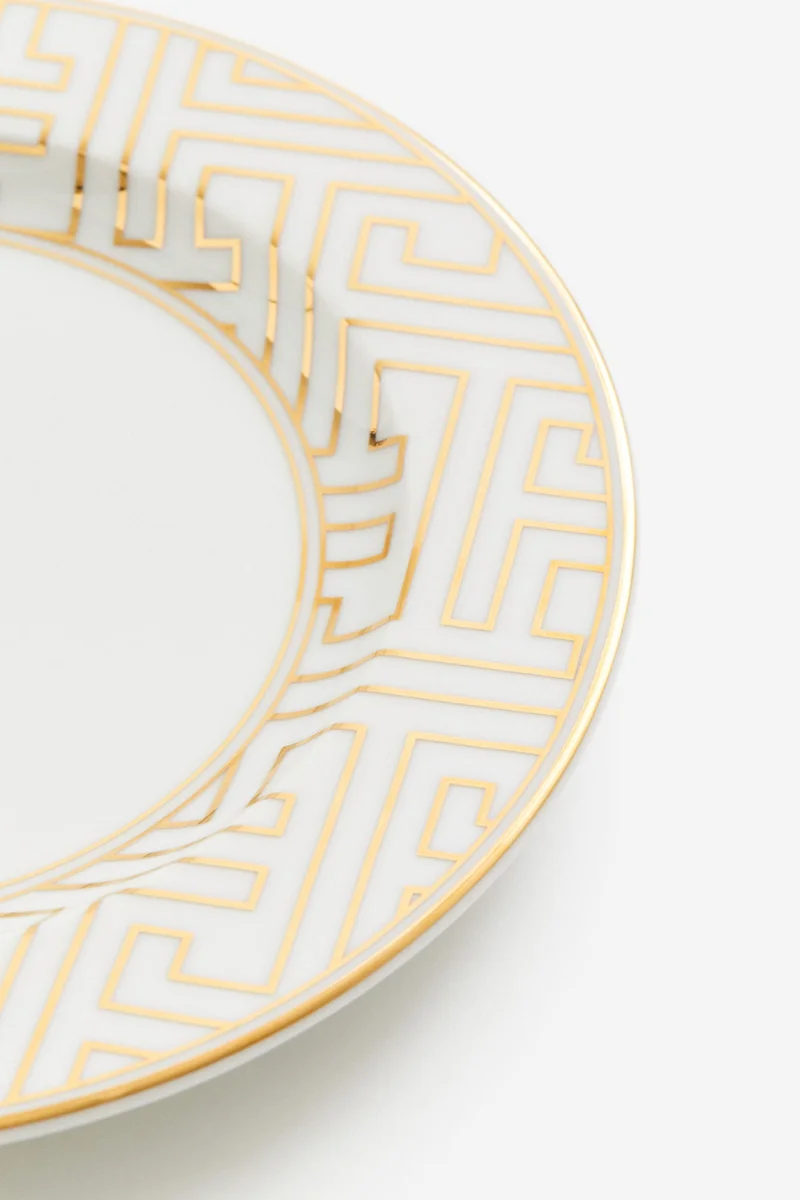 H&M Porcelain Medium Plate