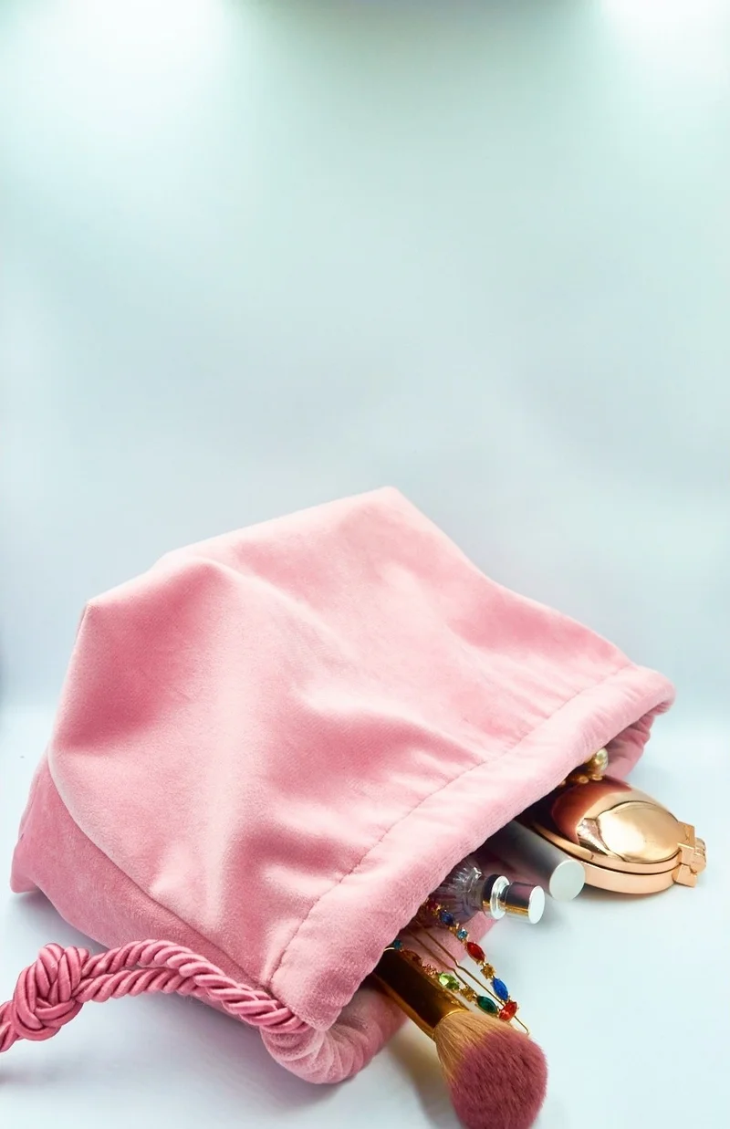 اس بي سيزن بازار SB Pink Velvet Drawstring Makeup Bag