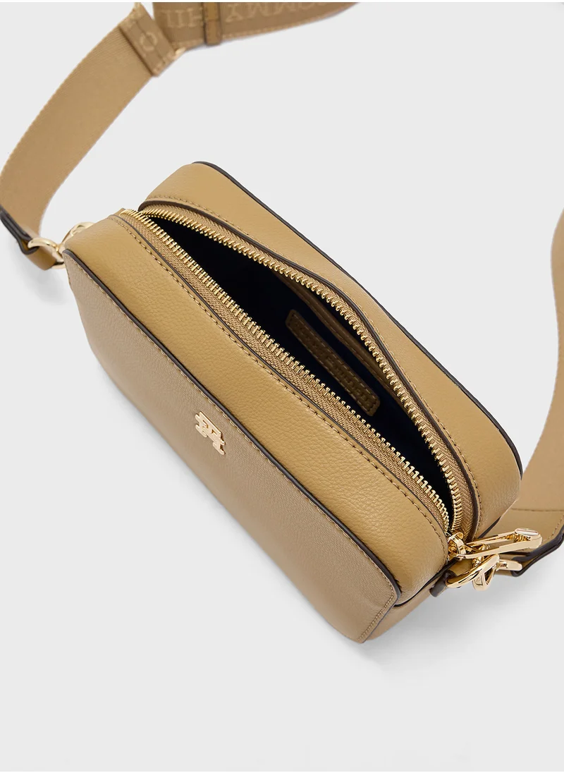 TOMMY HILFIGER Logo Detail Zip Over Crossbody