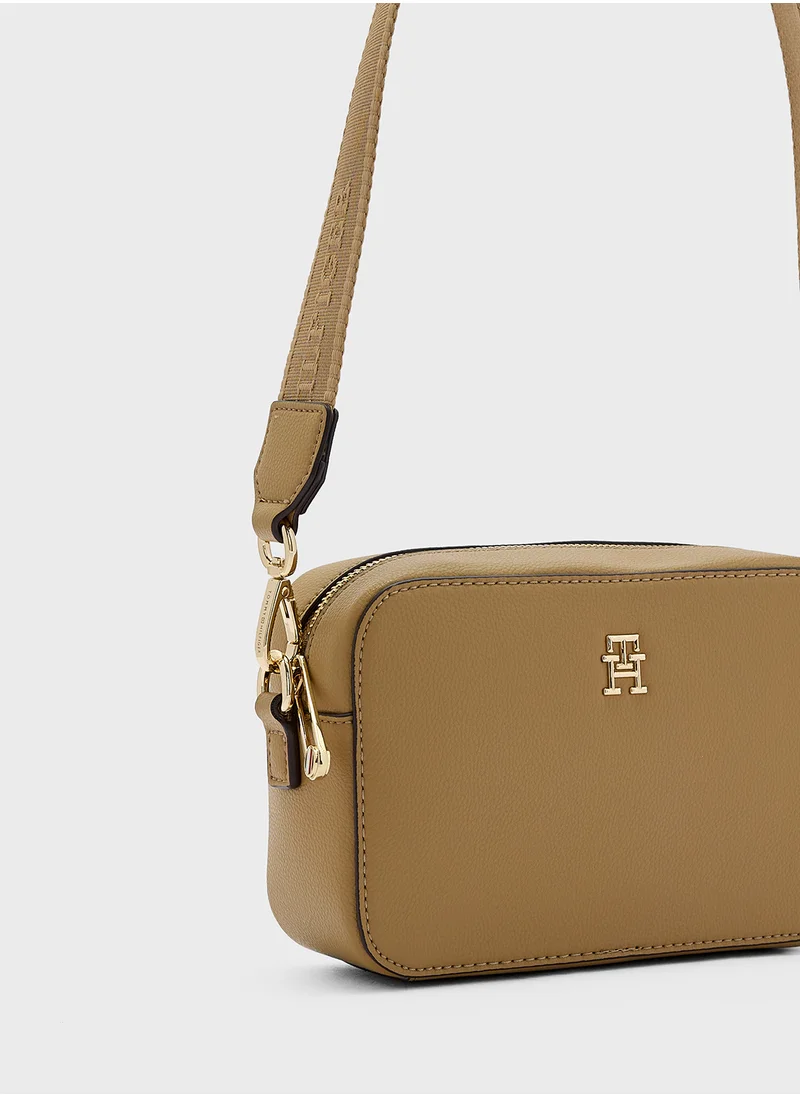 TOMMY HILFIGER Logo Detail Zip Over Crossbody