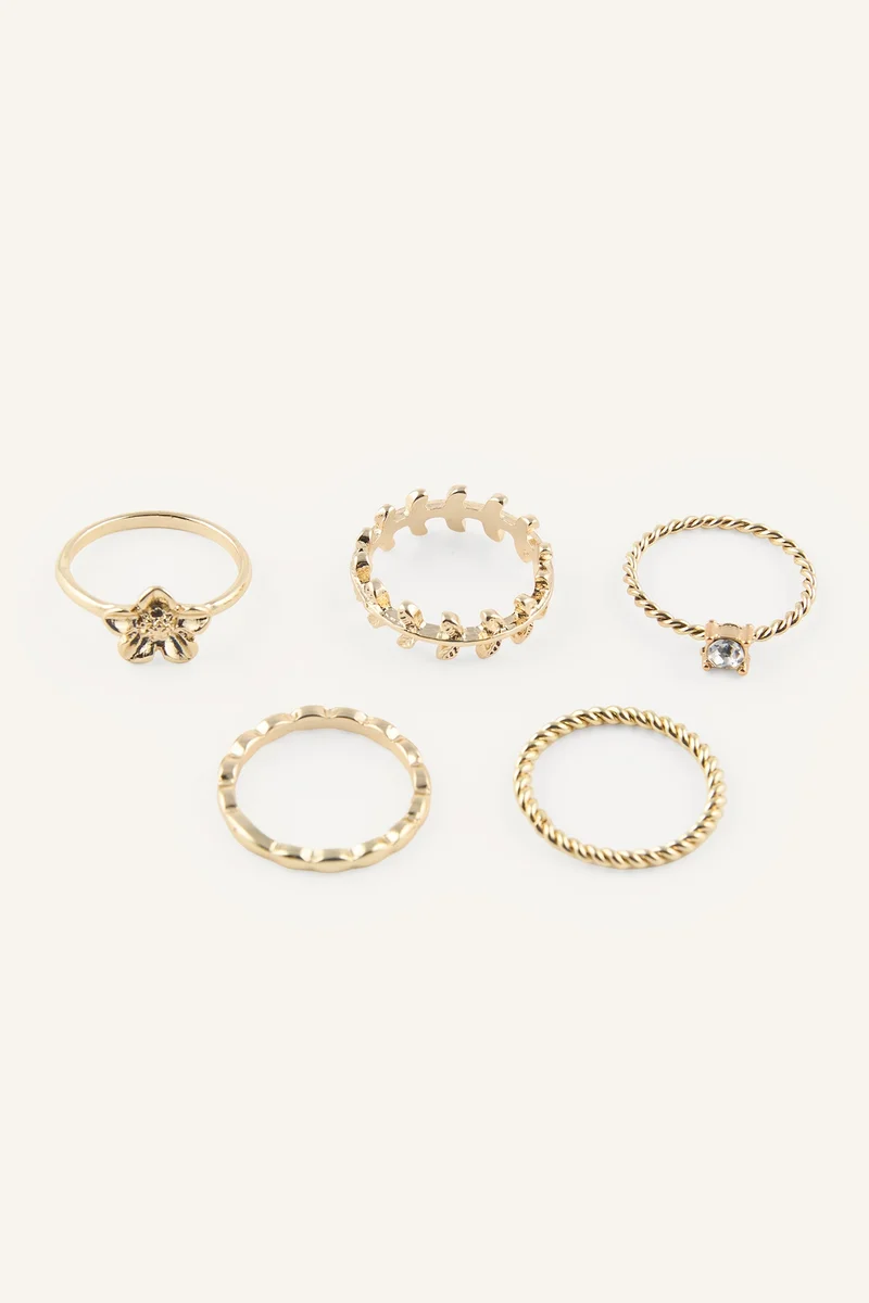 Woman 5 Piece Rings