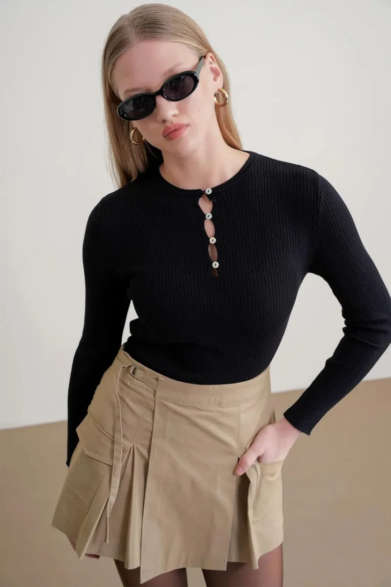 Mixray MIXRAY Button Detailed Crew Neck Sweater