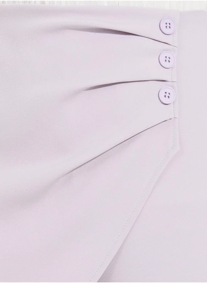 Styli Solid Button Detail Shorts