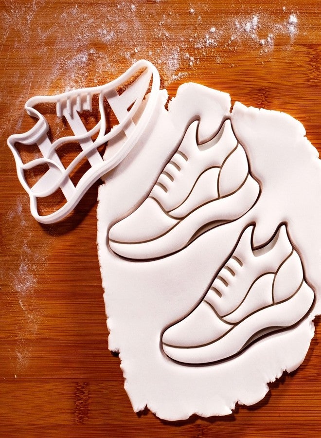 BAKERLOGY Running Shoe Cookie Cutter - Detailed Biscuit Cutter Design for Baking and Crafts, ideal on fondant, dough, clay - Image 2