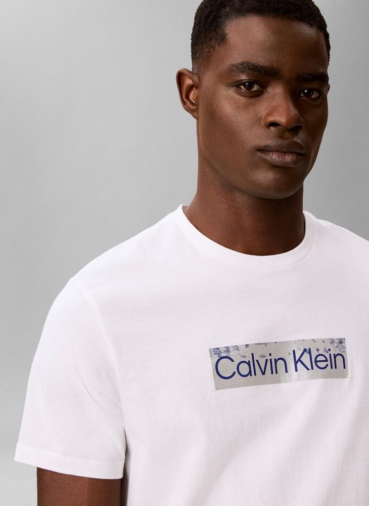 CALVIN KLEIN Graphic Logo T-Shirt - Image 3