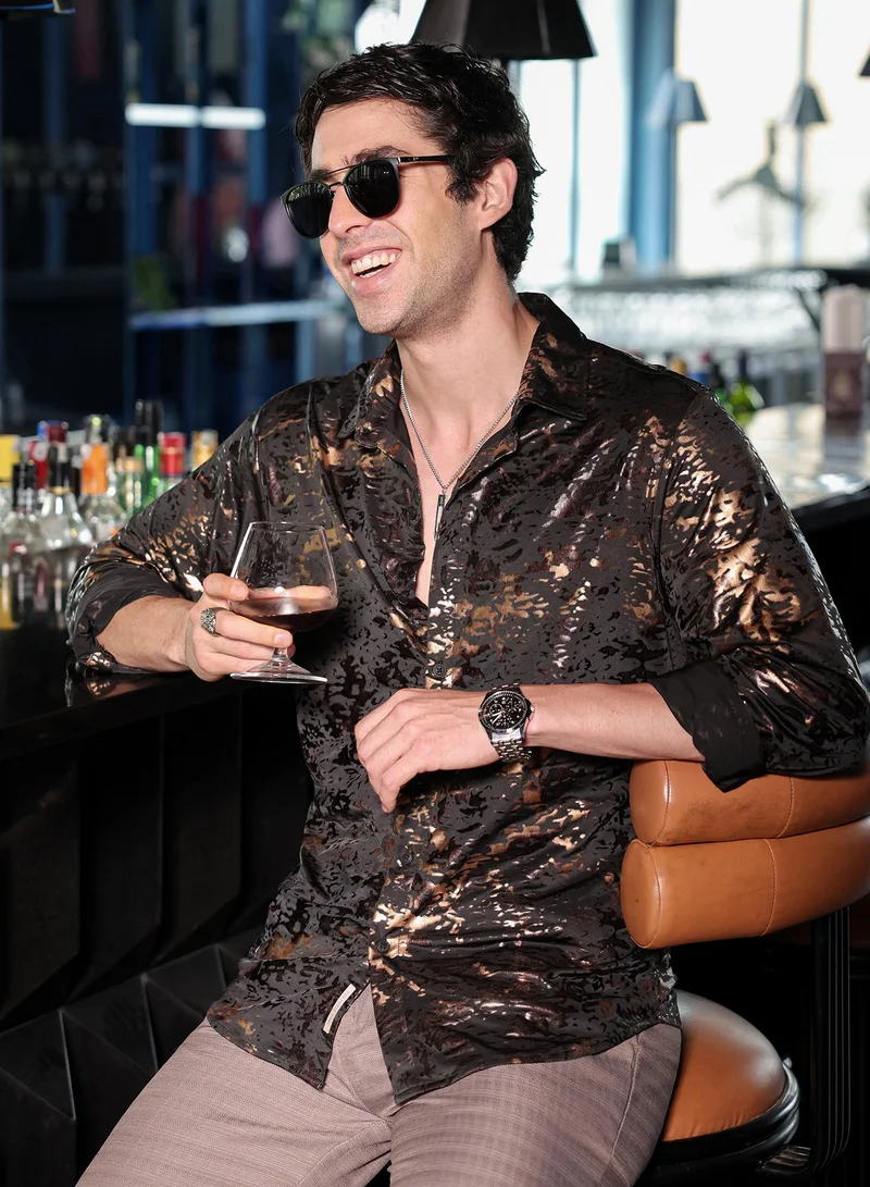 Campus Sutra Men Camou-Foil Imprint Shirt | Spread Collar, Long Button-Cuff Sleeves | Button , Curved Hem | Abstract Print Foil | Woven Fabric For Evening & Party Wear | Onyx Black