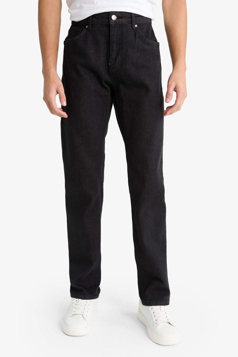 DeFacto Sergio Regular Fit Regular Waist Straight Leg Jeans - Image 4