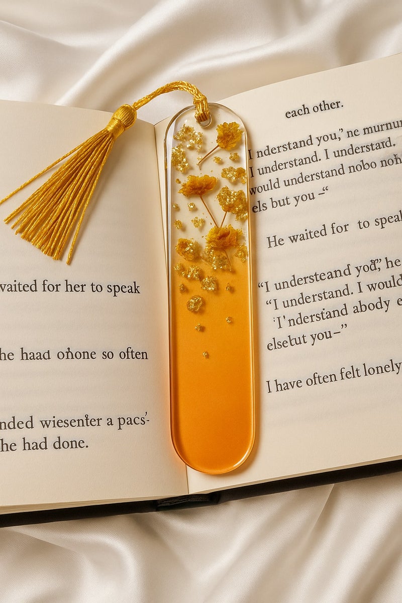 Ready For Chai علامة كتاب مصنوعة يدويًا من الراتنج مع رقائق ذهبية، زهور مجففة وخرز – تصميم زهري أنيق | مثالية للهدايا، والتدوين والقراءة - Image 2