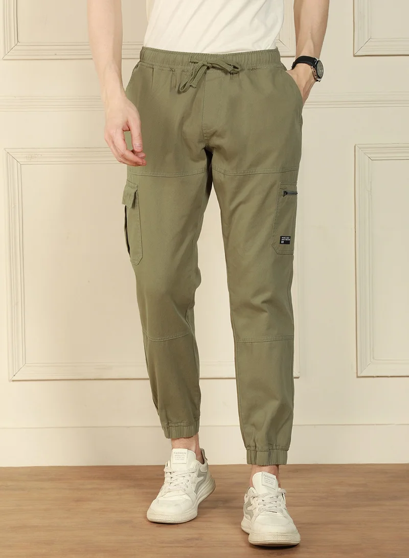 دينيس لينغو Relaxed Fit Light Olive Men's Cotton Lycra Solid Cargo Trouser, Mid Rise, Full Length, Casual,
