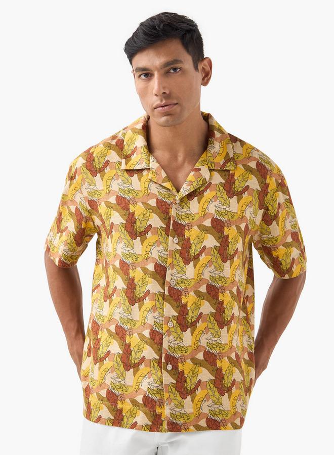 ايكونيك قميص ياقة مخيم بطبعة أوراق الشجر الأيقونية - Image 2