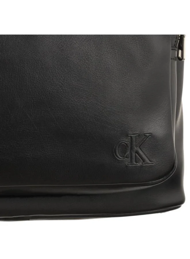 كالفن كلاين جينز حقيبة ظهر خفيفة