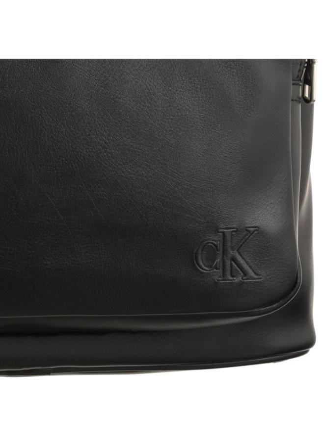 كالفن كلاين جينز حقيبة ظهر خفيفة - Image 5