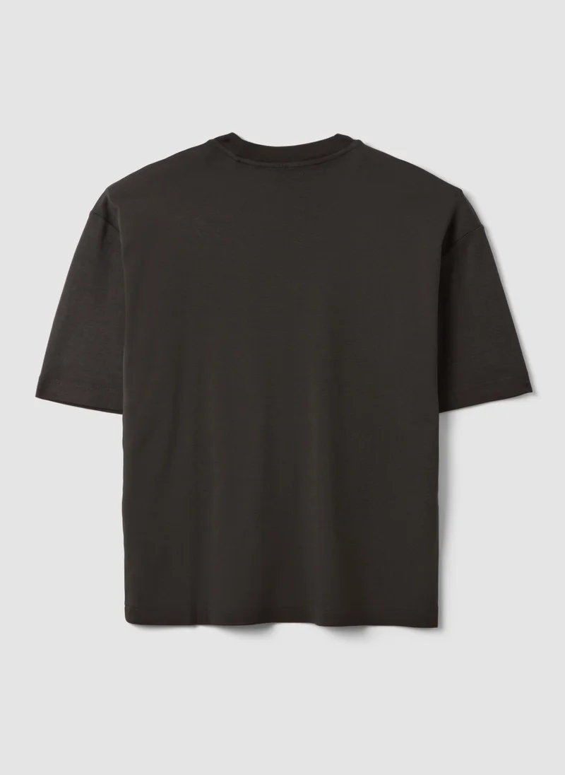 Ovs  OVS Brown Cropped Pure Cotton T-Shirt With Front Print, Boxy Fit for Men | Best Price UAE