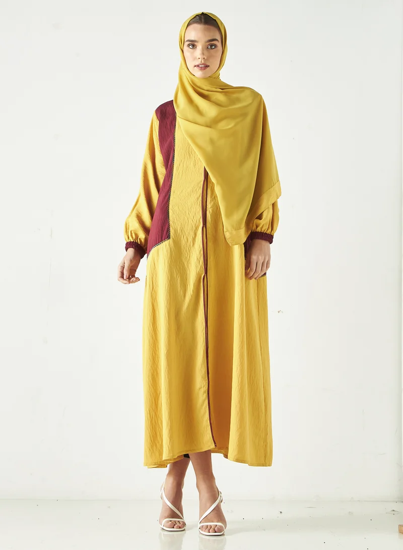 Hadiyath Al Madinah Two Toned Abaya with Hijab
