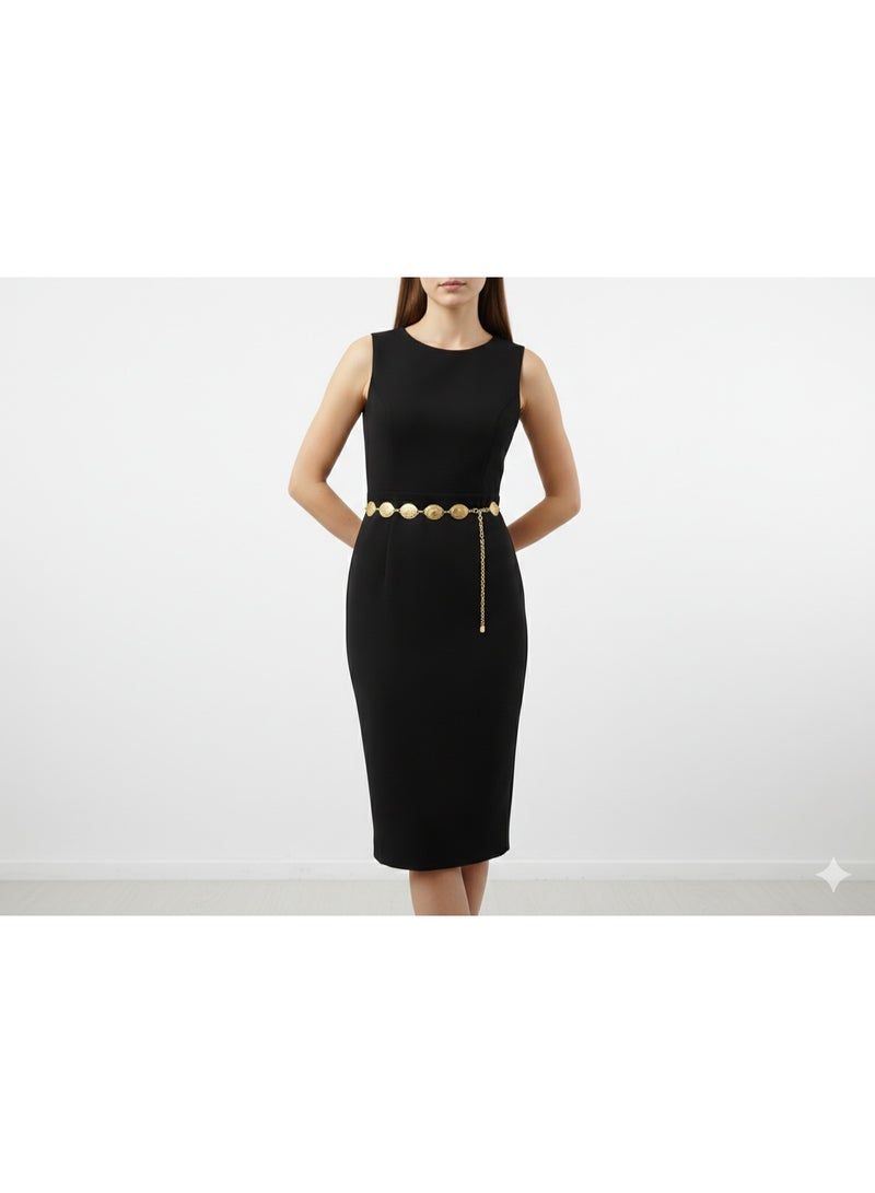 Elegant Gold-Tone Chain Belt for Women, Stainless Steel with Vintage Pattern Engravings. - Image 3