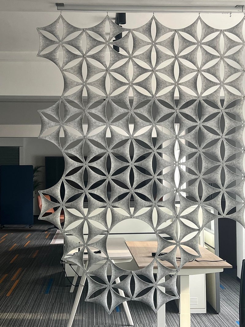 OSHIYINN Hanging Room Divider12Pcs 3D DIY Hexagram Felt Surface High Density Polyester Fiber Board Flower Venus 14x12 Cut Room Home Office Decoratio Screen PartitionSilver Grey