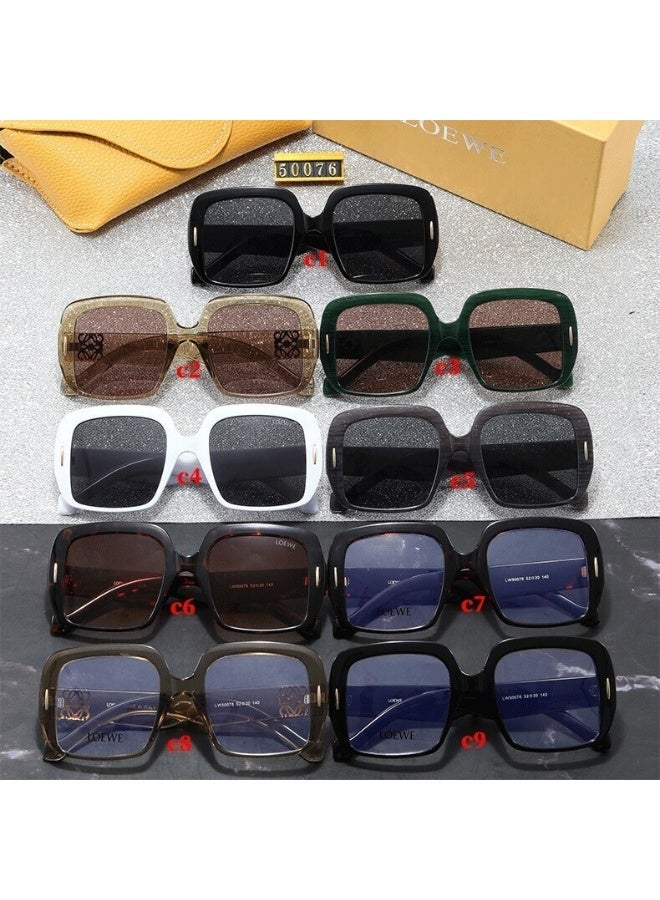 LOEWE إطارات نظارات شمسية غير محددة الجنس من لويس، مثالية للاستخدام اليومي. - Image 2