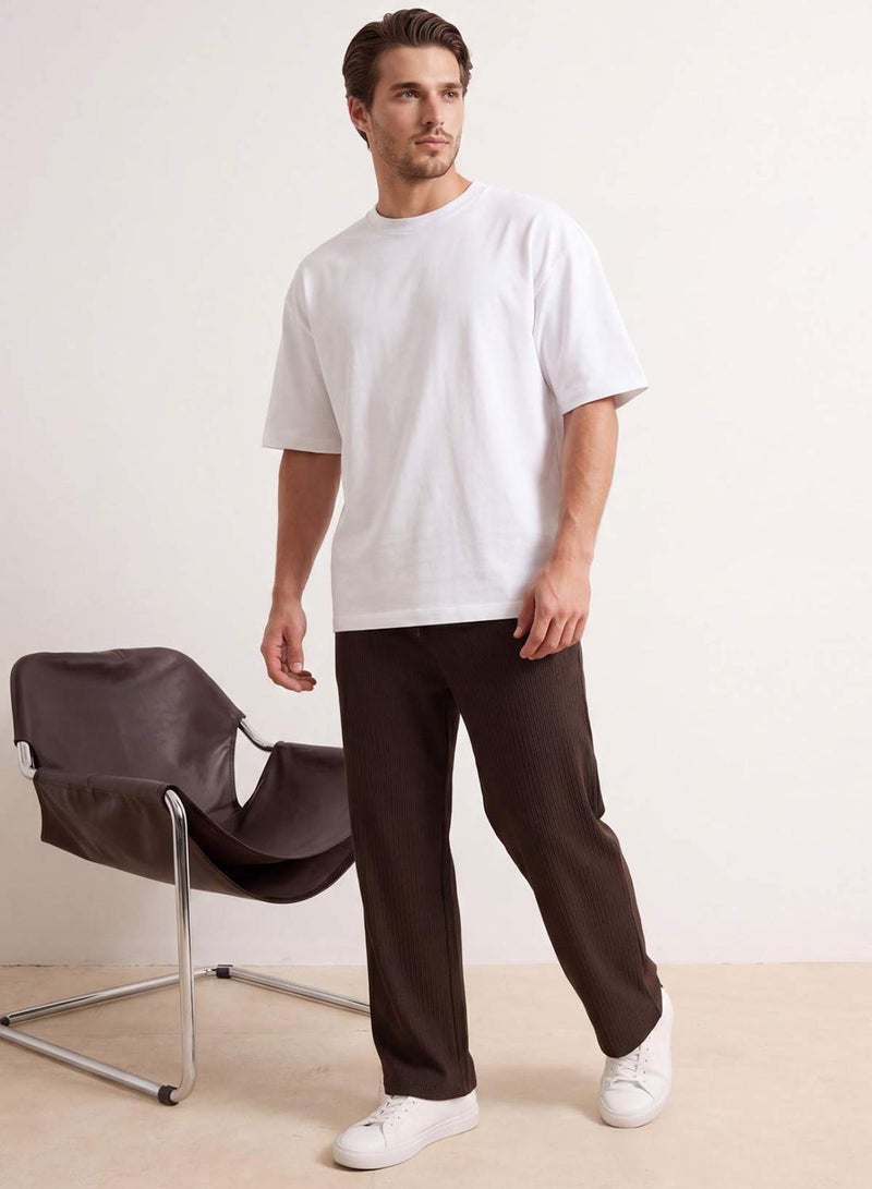 trendyol Brown Straight Fit Textured Sweatpants - Image 2