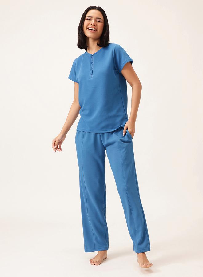 كلوفيا طقم بيجامة تي شيرت قصير بأكمام قصيرة بنقشة وافل من كلوفيا - Image 2