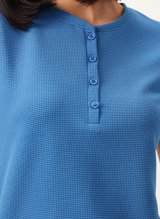 كلوفيا طقم بيجامة تي شيرت قصير بأكمام قصيرة بنقشة وافل من كلوفيا - Image 4