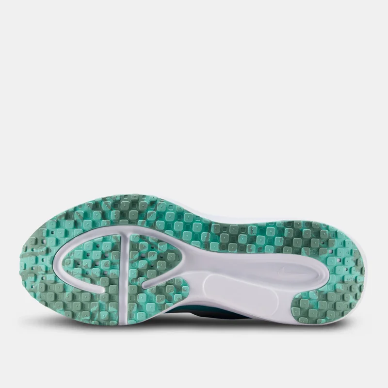 Nike Women's Revolution 8 Running Shoes