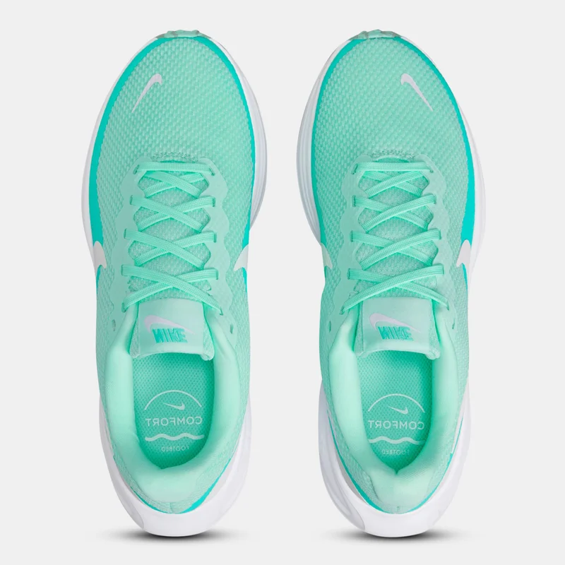 Nike Women's Revolution 8 Running Shoes