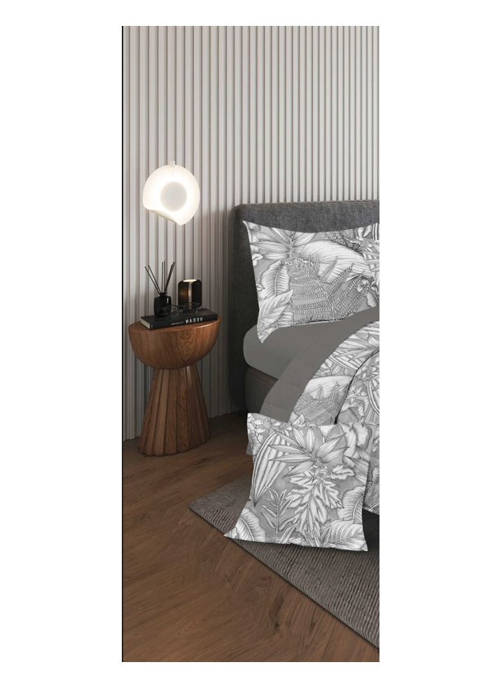 Red Rose A practical summer double bed sheet with a printed design to suit your room's decor, made of microfiber, measuring 230*250cm.  - Image 2