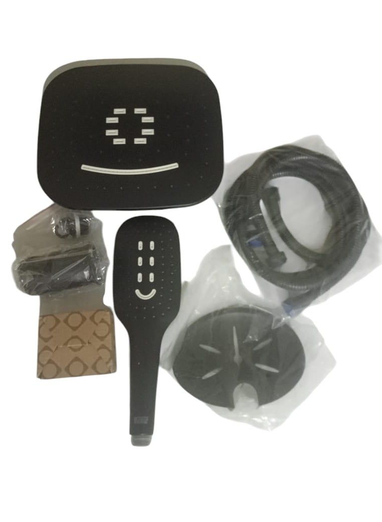 مسطرة دش كاملة 2*1 شريحة بلون اسود جودة عالية +شطاف بيد وخرطوم وعليقة بلون اسود +محبس زاوية استاليس بلون اسود - Image 1