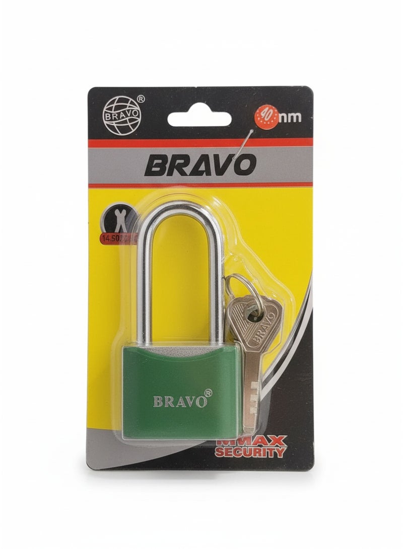برافو قفل متين عالي الجودة 40 مم، مقاوم للعوامل الجوية، مصنوع من المعدن، مزود بأربعة مفاتيح، قلب أمان مُعزز، تصميم مقاوم للصدأ، وغطاء سيليكون واقٍ لمزيد من الأمان؛ مثالي للأبواب والبوابات والمخازن والاستخدام الخارجي - Image 2