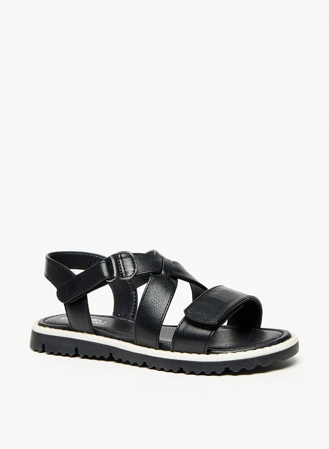 سيد دوتشيني Boys Textured Cross Strap Sandals with Hook and Loop Closure